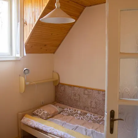 Róza Apartman - Apartamento Balatonfenyves