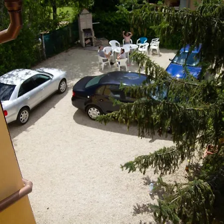 Apartamento Róza Apartman - *